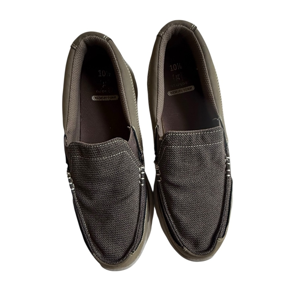 George Brown Memory Foam Sneakers. Size 10 1/2. - Picture 2 of 8